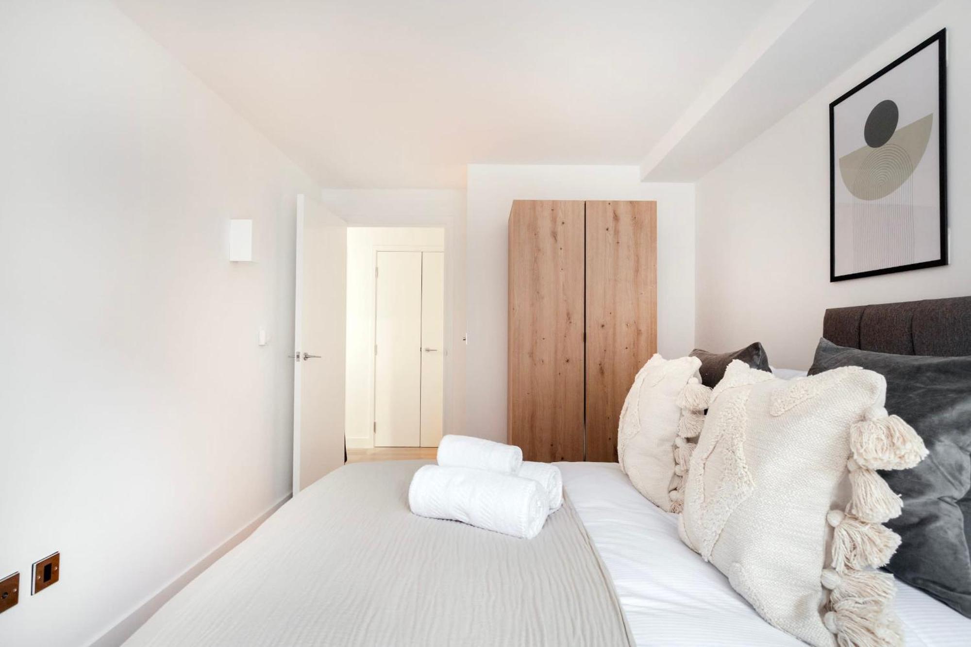 Fitzrovia With Balcony - Cityapartmentstay Лондон Екстер'єр фото