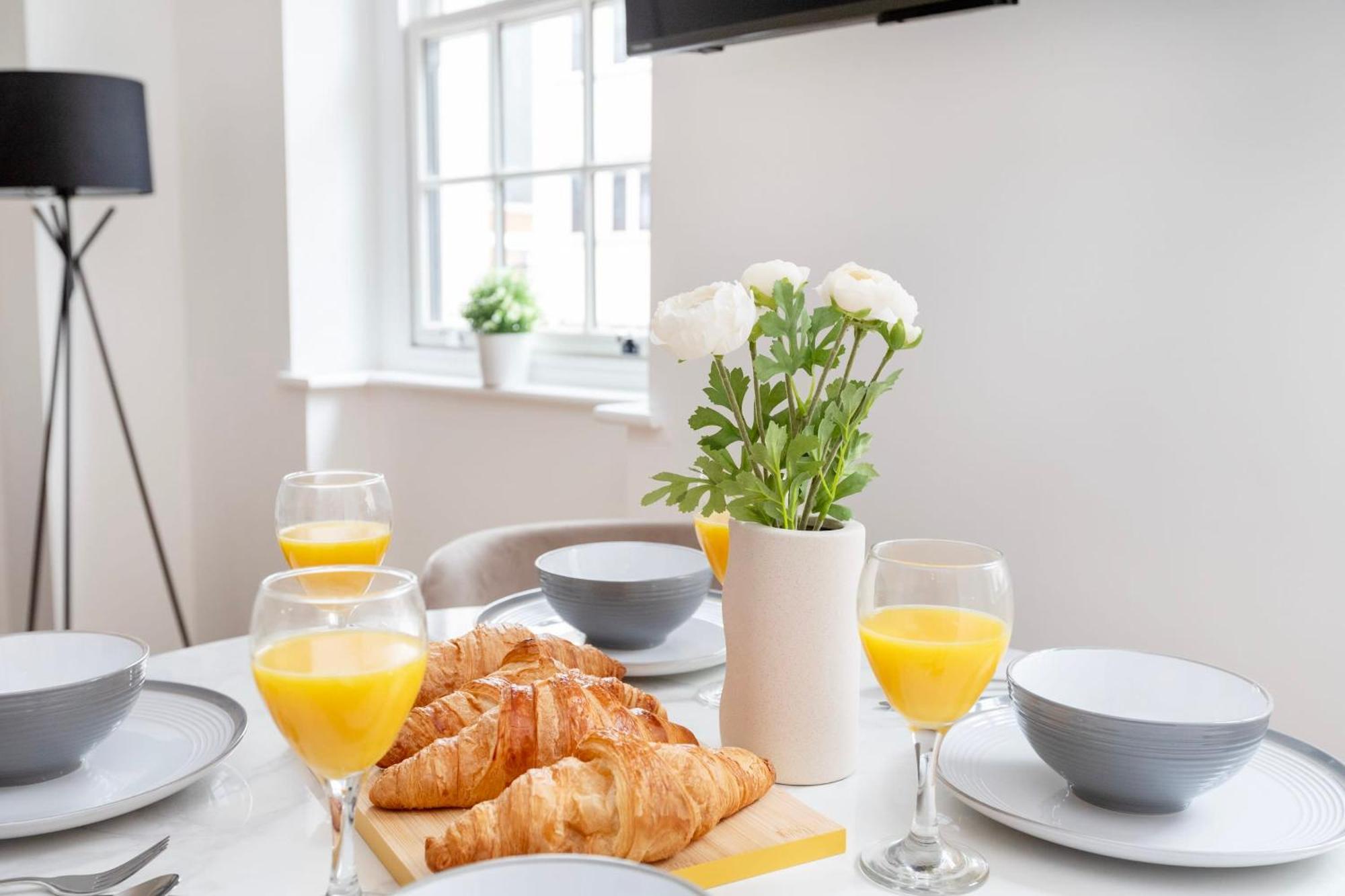 Fitzrovia With Balcony - Cityapartmentstay Лондон Екстер'єр фото
