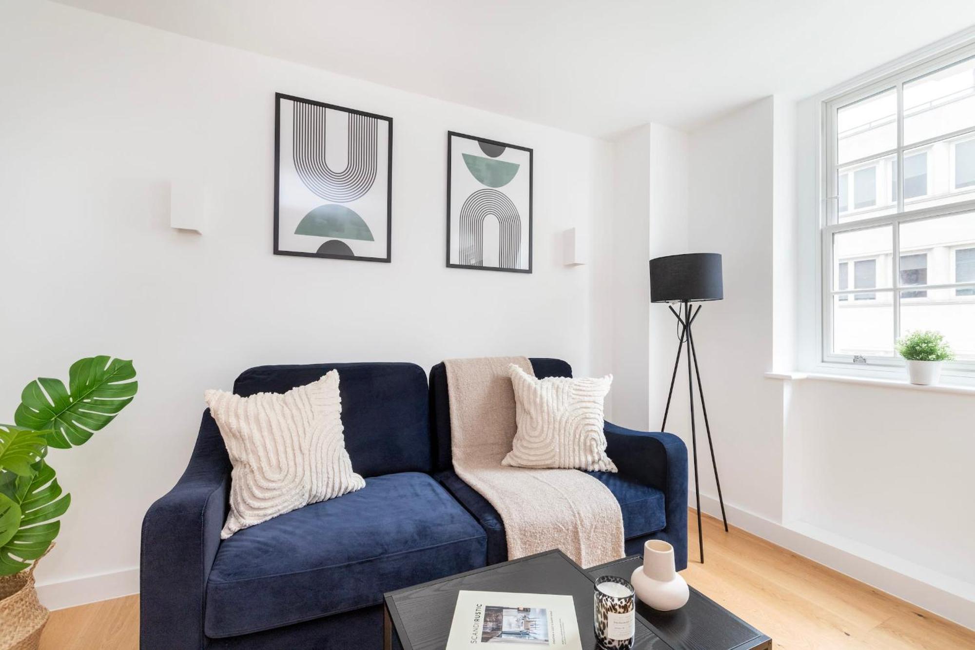 Fitzrovia With Balcony - Cityapartmentstay Лондон Екстер'єр фото